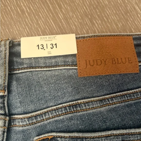 Judy Blue High Waisted Skinny Fit Jeans size 13/31 - Picture 5 of 7